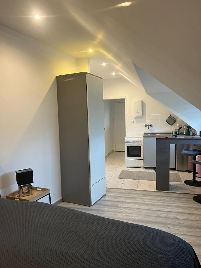 25 Qm Ferienwohnung Neuss Furth Exterior photo