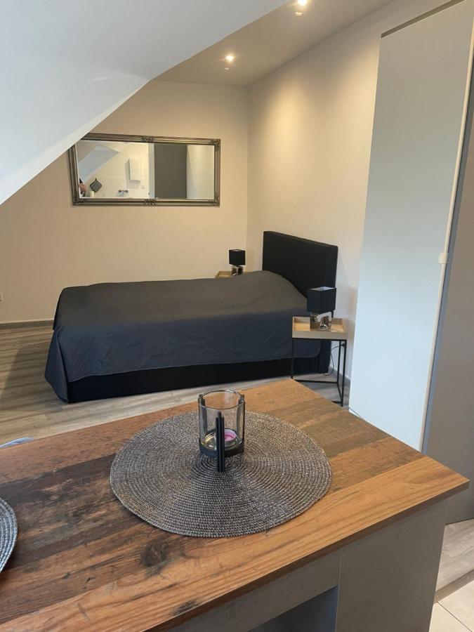 25 Qm Ferienwohnung Neuss Furth Exterior photo